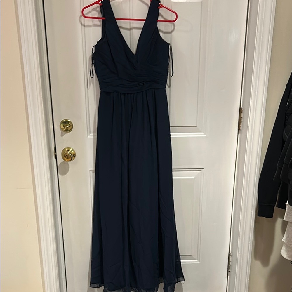 Elegant Navy Blue Evening Gown